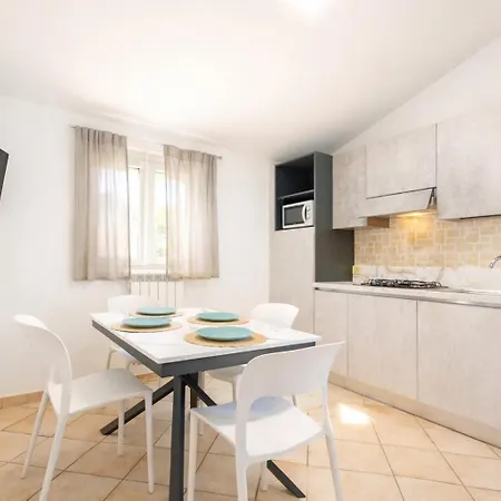 Apartment Mare Int C - Myho Casa